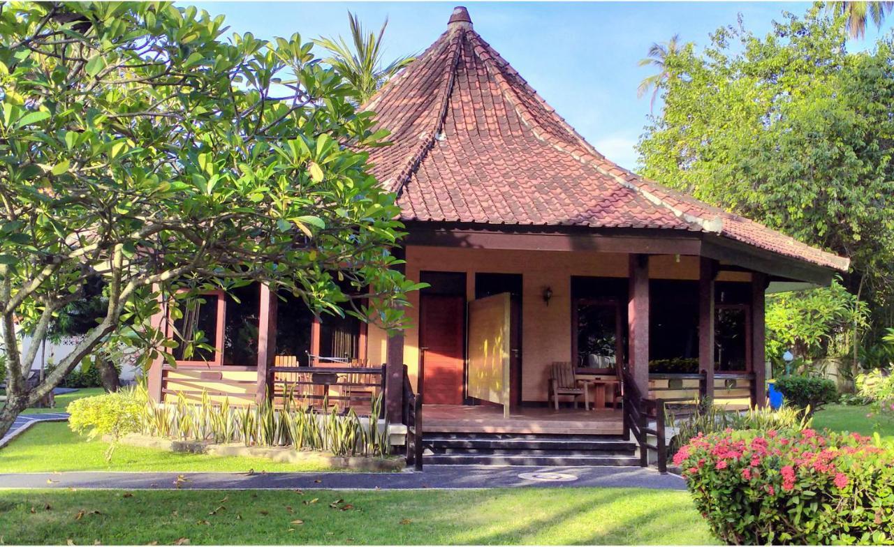 Mascot Hotel Senggigi Exterior photo